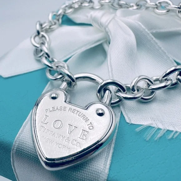 Return to Tiffany & Love Heart Padlock Bracelet in Silver with Packaging